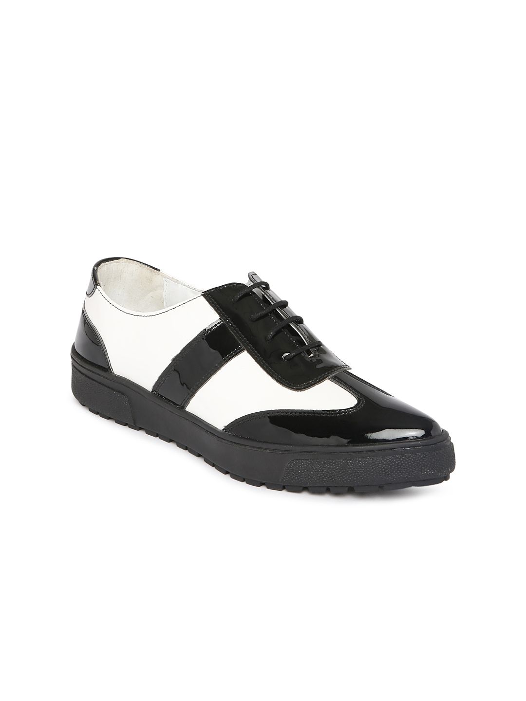 Knotty Derby Women Black & White Colourblocked Oxfords
