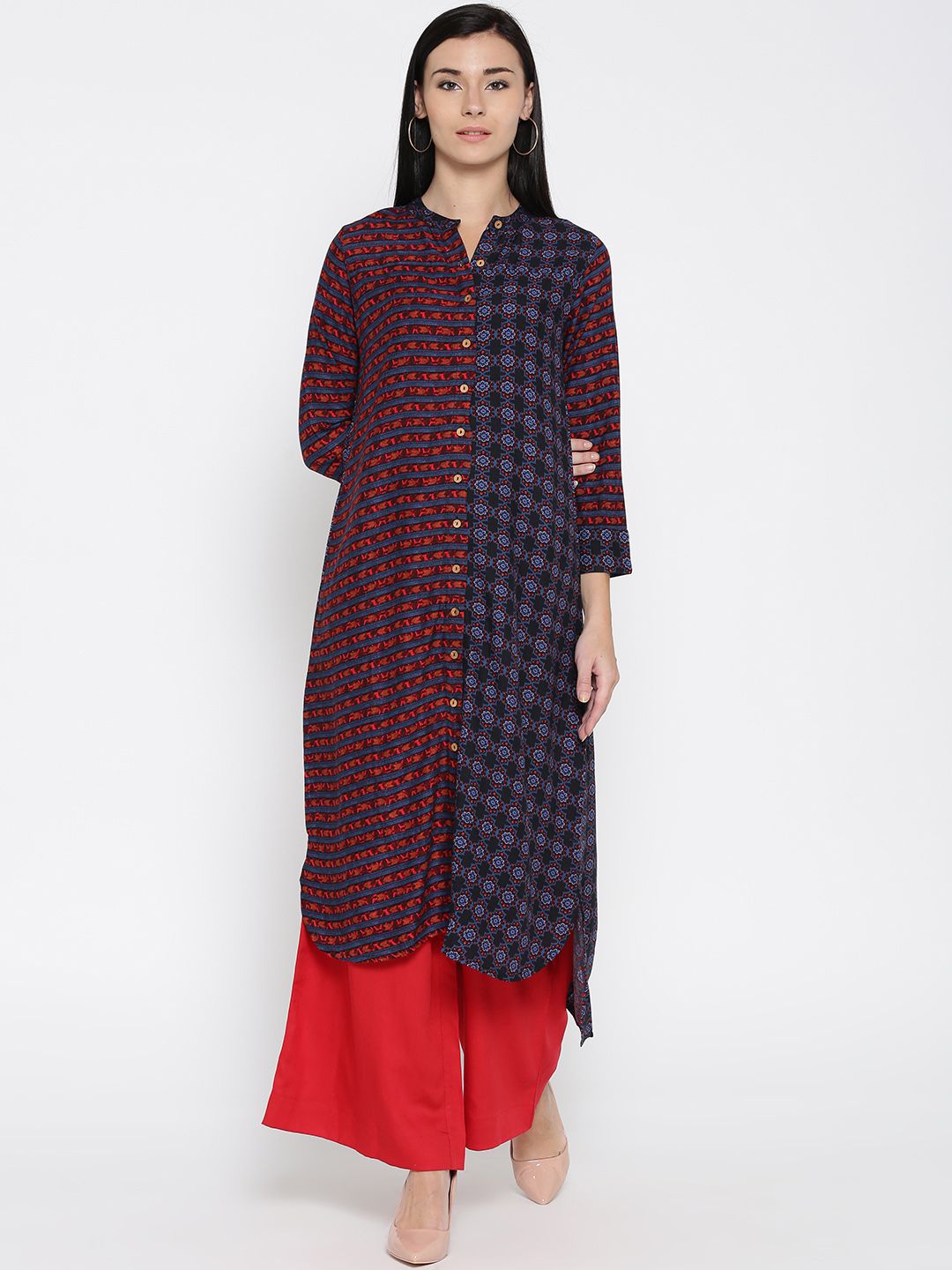 Sabhyata Women Black & Red Printed Straight Kurta