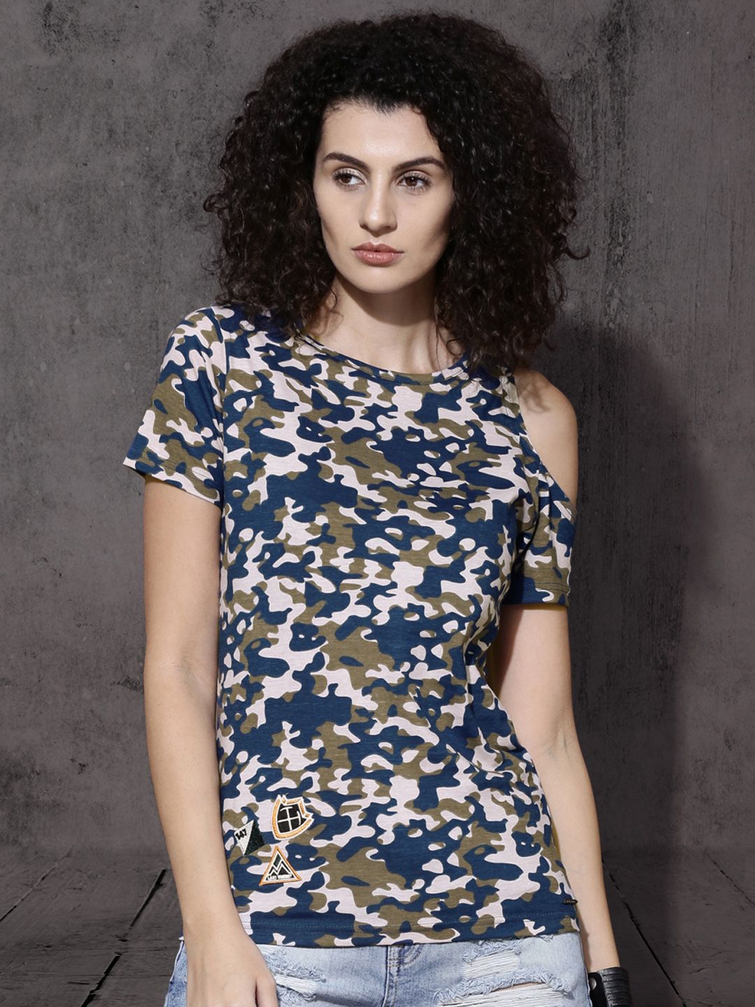 Roadster Women Grey & Black Camouflage Printed Pure Cotton Top