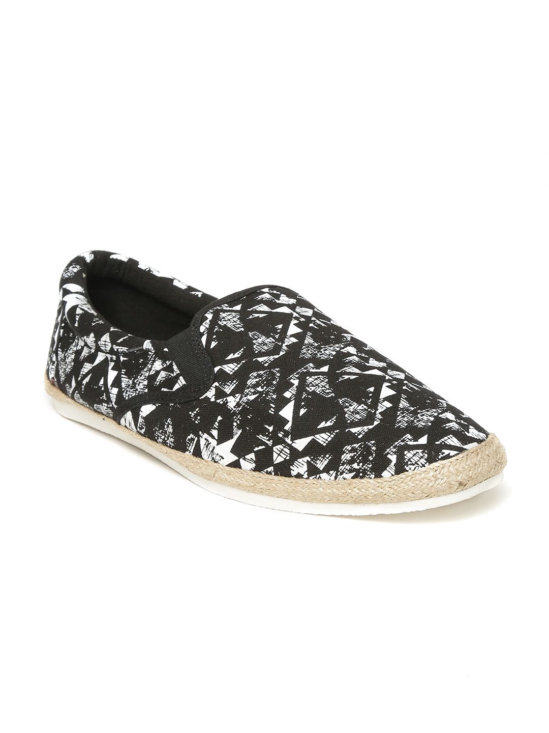 Forca by Lifestyle Men Black & White Printed Slip-On Sneakers
