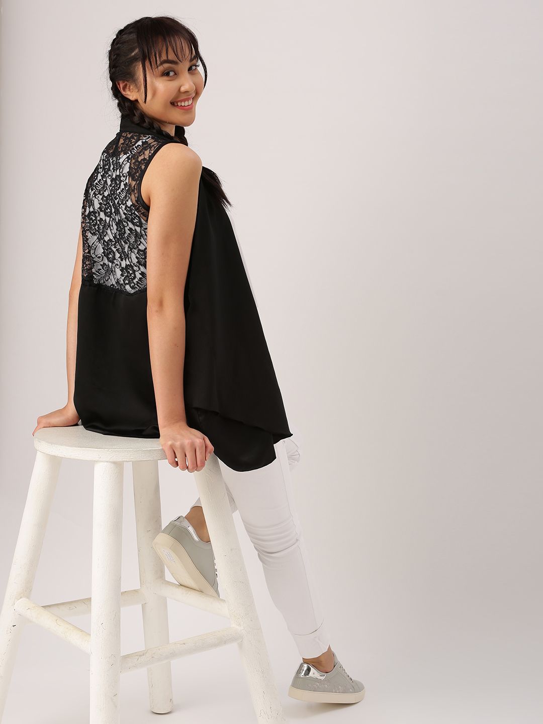 DressBerry Black Solid Open Front Shrug