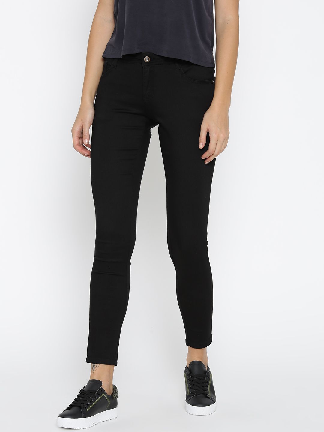 Wills Lifestyle Women Black Skinny Fit Mid-Rise Clean Look Stretchable Jeans