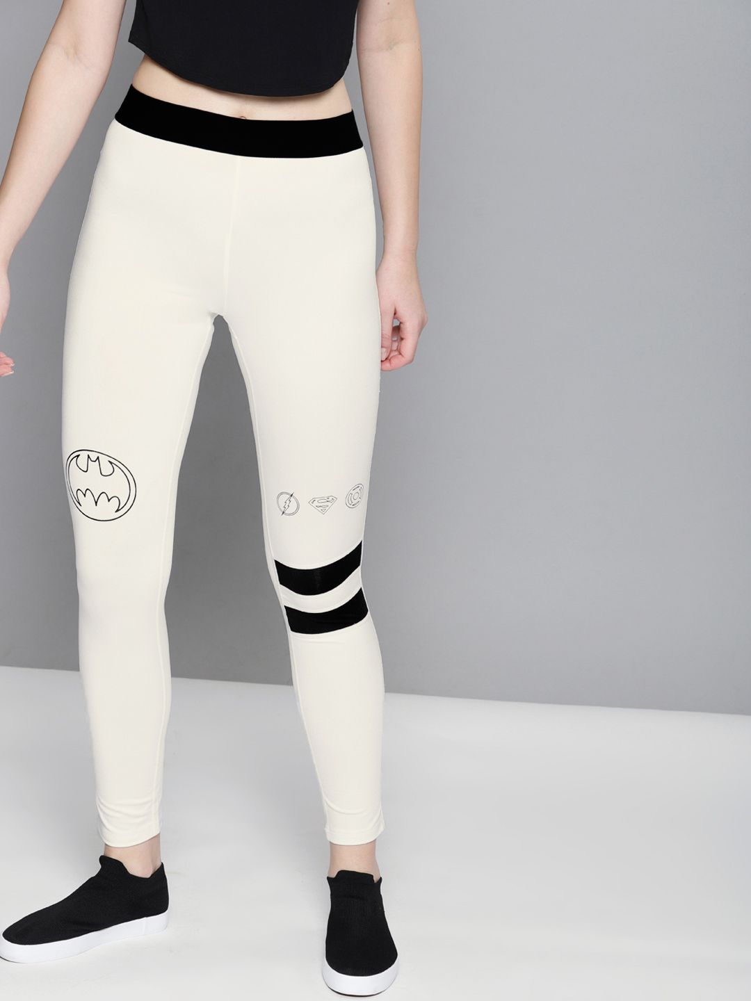 Justice League Women White Printed Tights