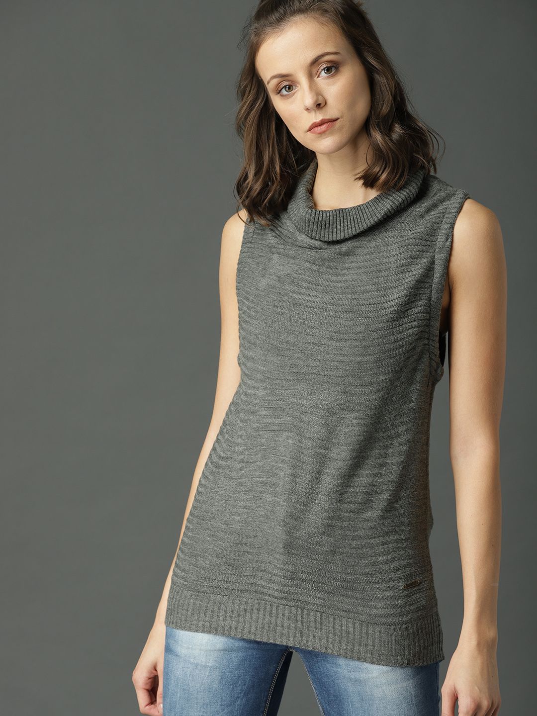 Roadster Women Grey Self Design Sweater Vest
