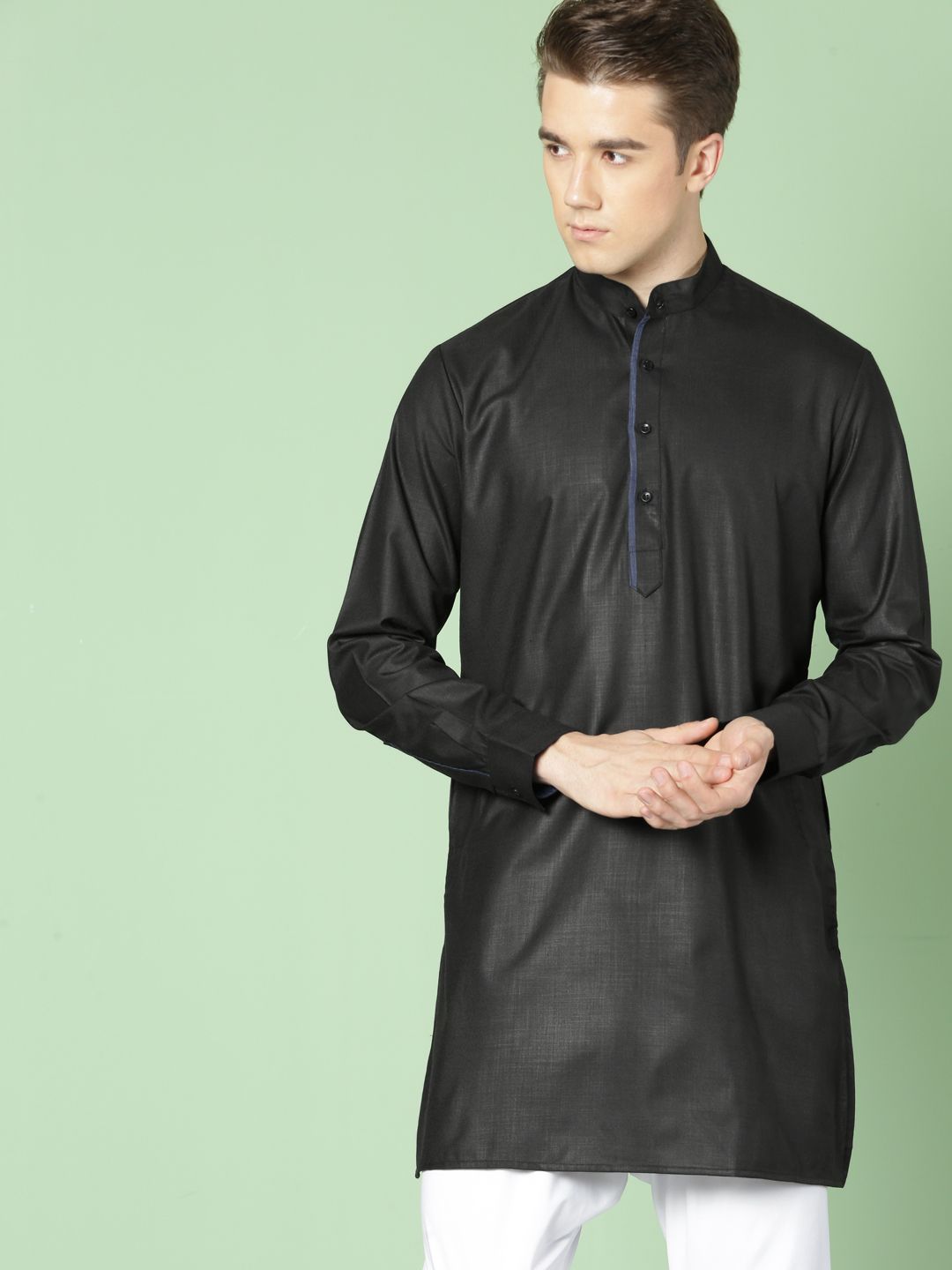House of Pataudi Men Black Solid Straight Kurta