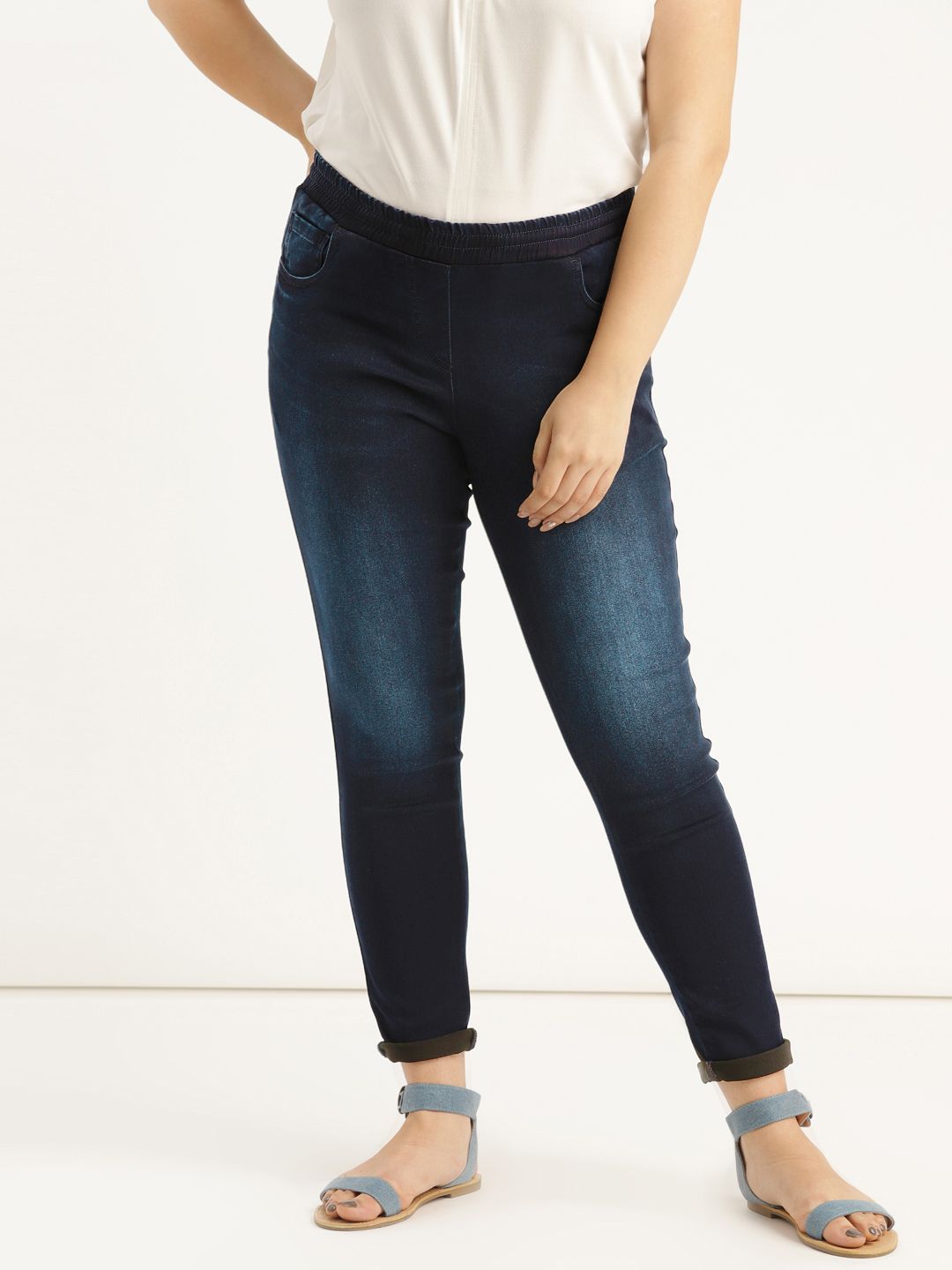 Sztori Plus Size Women Blue Regular Fit Mid-Rise Clean Look Stretchable Jeans