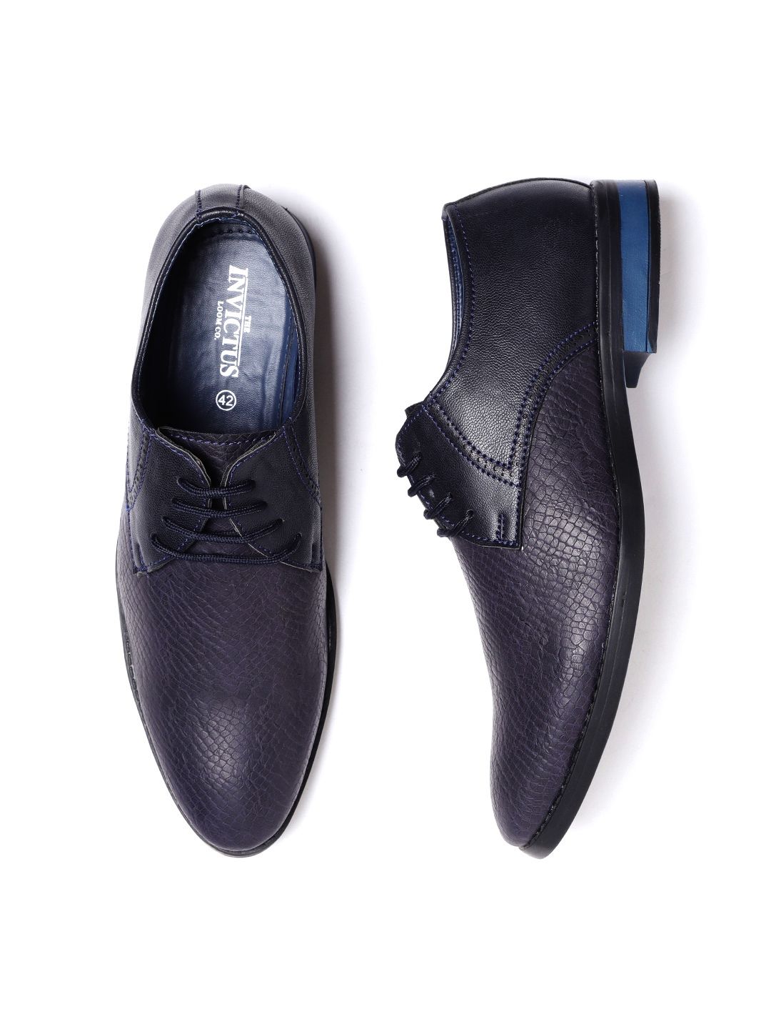 INVICTUS Men Navy Blue Snakeskin Texture Semiformal Derbys
