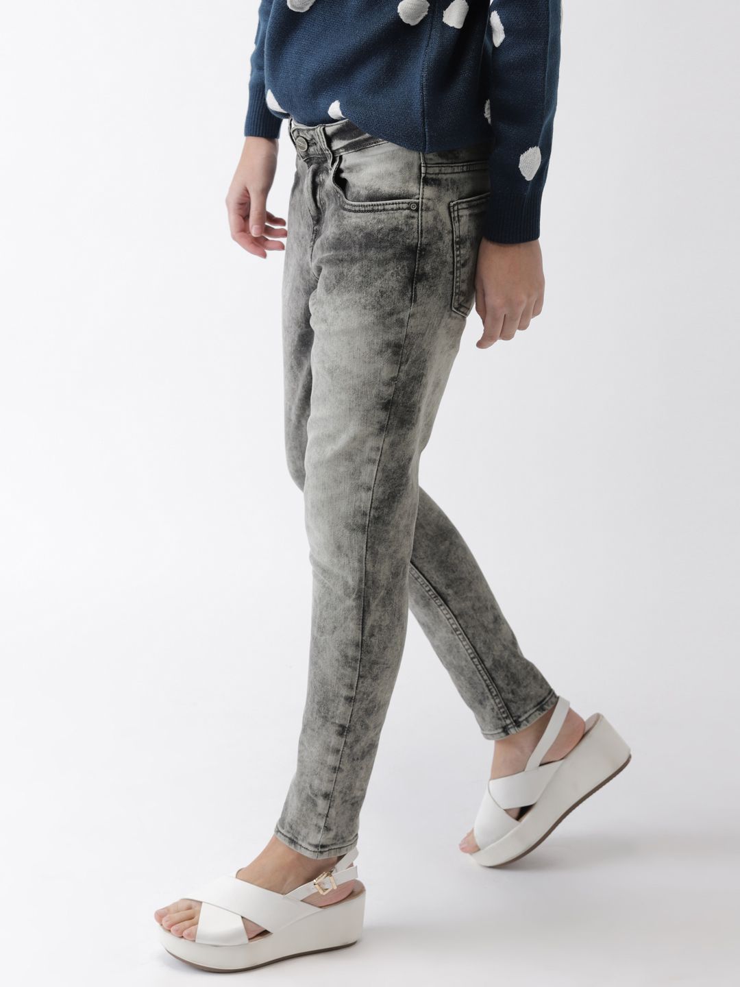Mast & Harbour Women Grey Skinny Fit Mid-Rise Clean Look Stretchable Cropped Jeans