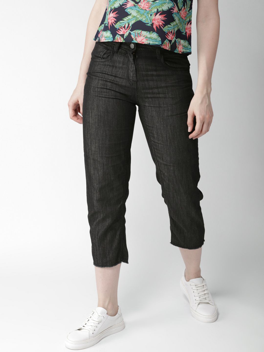 Mast & Harbour Women Blue Regular Fit Mid-Rise Clean Look Cropped Jeans