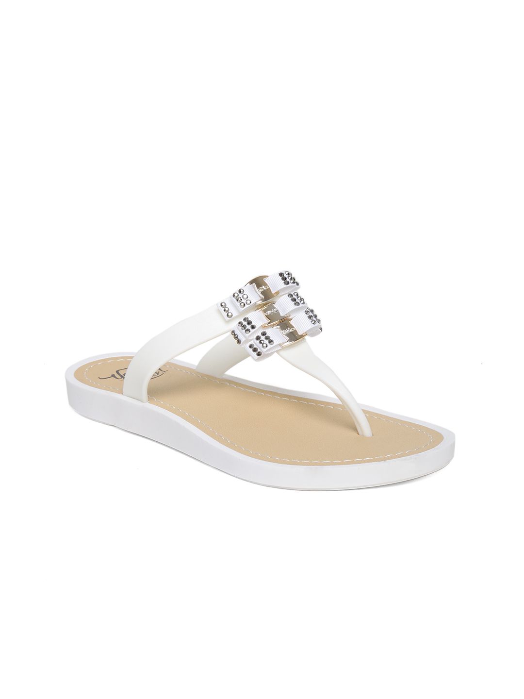 Yo Jelo by Carlton London White Flats