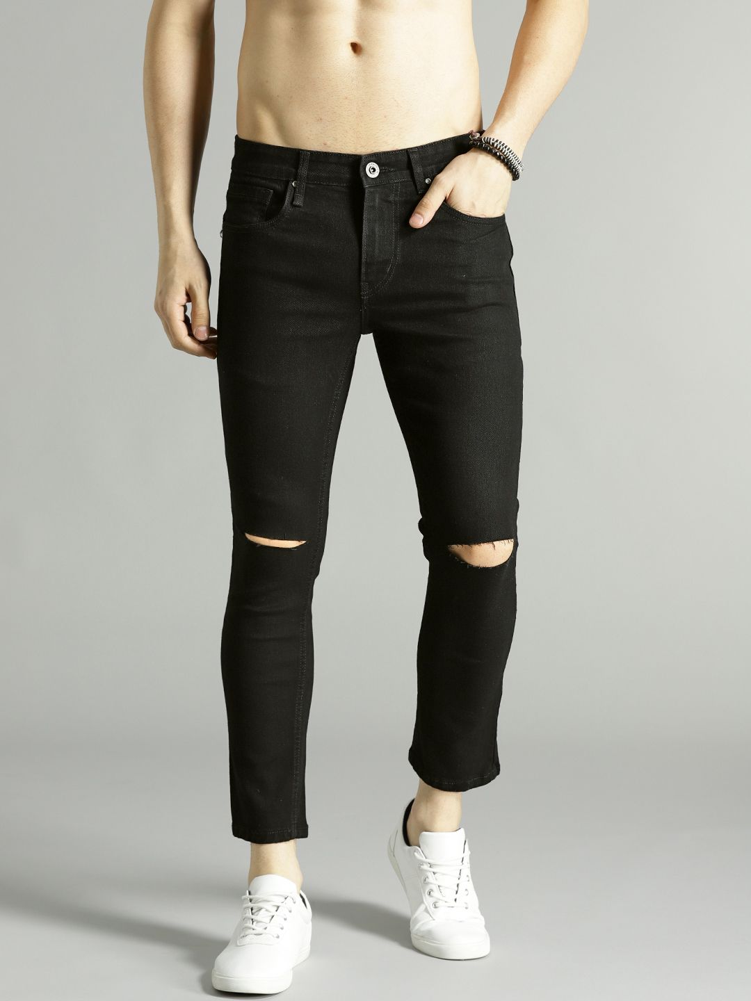 Roadster Men Black Skinny Fit Mid-Rise Slash Knee Stretchable Cropped Jeans