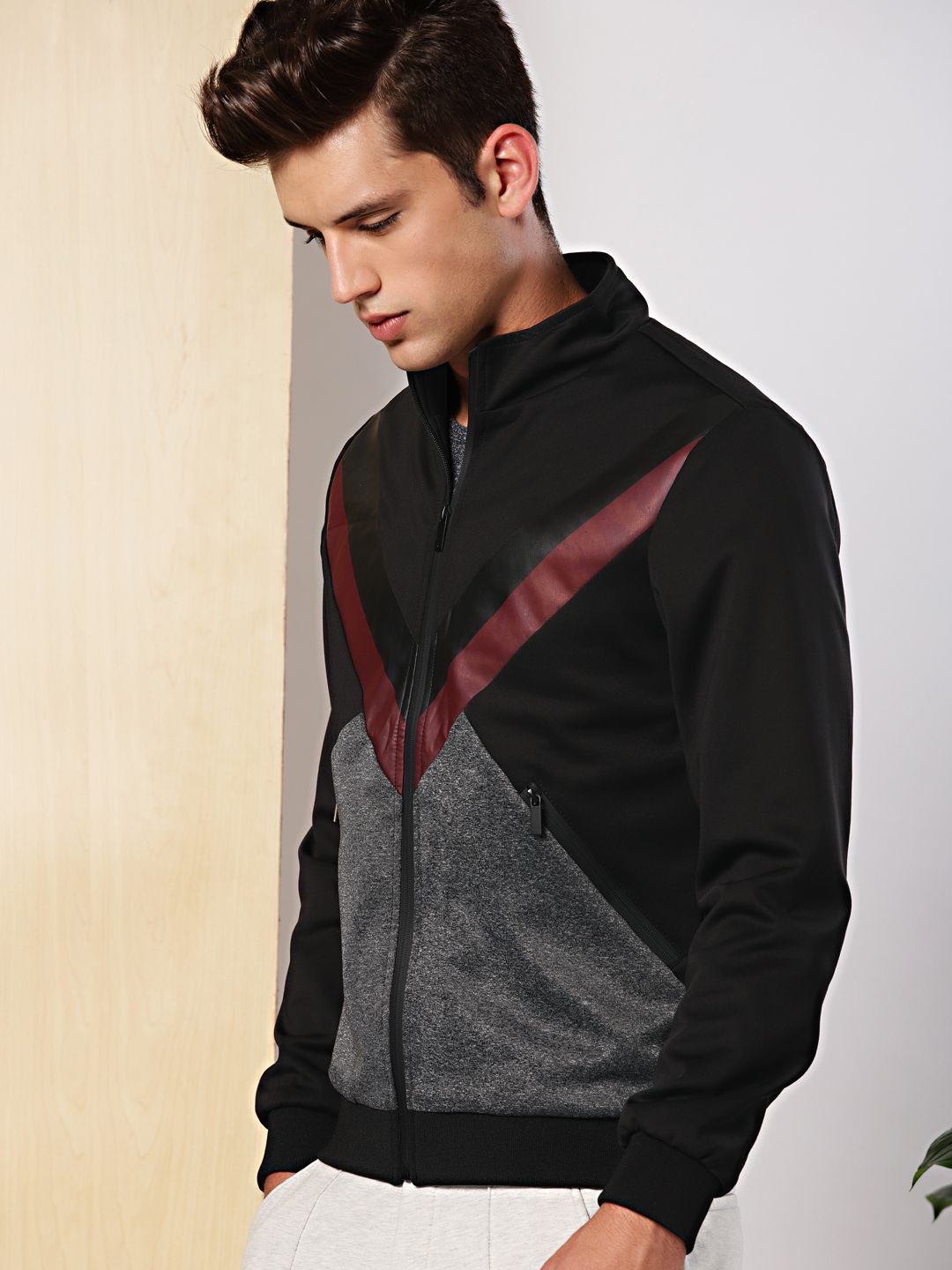 INVICTUS Men Black & Grey Colourblocked Bomber