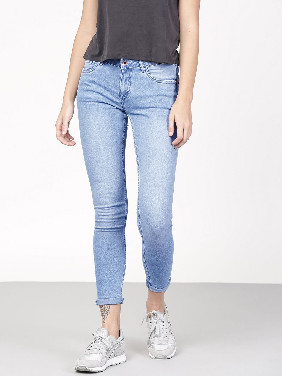 ether Women Blue Skinny Fit Mid-Rise Clean Look Cropped Stretchable Jeans